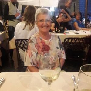 Meet your Posher, Denise